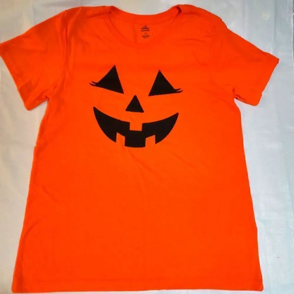 Nwt Women's  Halloween Jack-o-Latern T Shirt